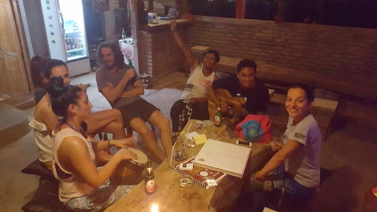 Apollo Hostel 러비나 외부 사진